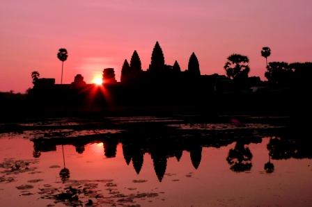 アンコールワット朝日01-B.jpg